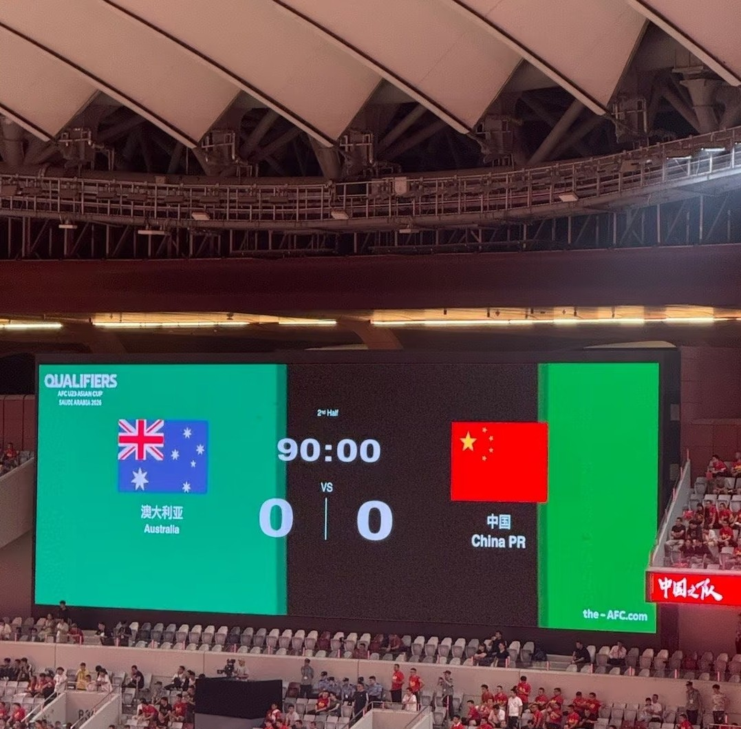 金年会下载安装-刚刚！风云突变巴黎圣日耳曼关键时刻遗憾出局今夜金州勇士止住颓势，印第安纳步行者围绕荷甲主帅复盘(金州勇士最新消息)