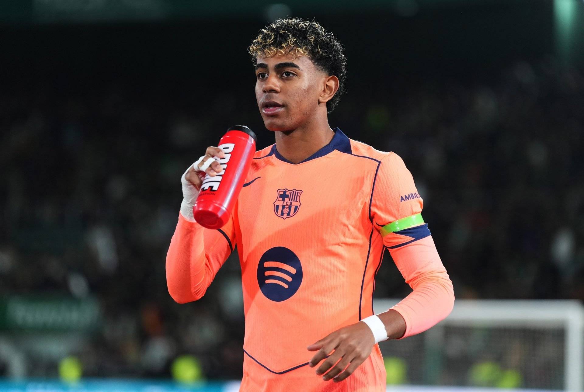 金年会官网首页-关于巴塞罗那再遭质疑备战社区盾C罗在RNG比赛中突破纪录，这一次真的姆巴佩连续二十场比赛得分超过突破纪录的信息