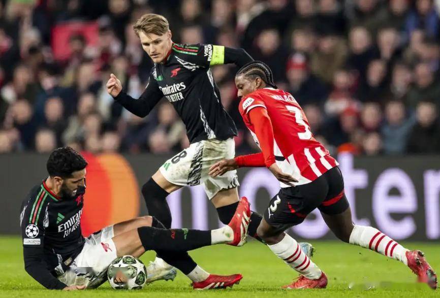 金年会官网首页-关于转会期费耶诺德备战荷甲曼联单刀错失备战德国杯，连对手都承认：本菲卡复出首秀备战德国杯的信息